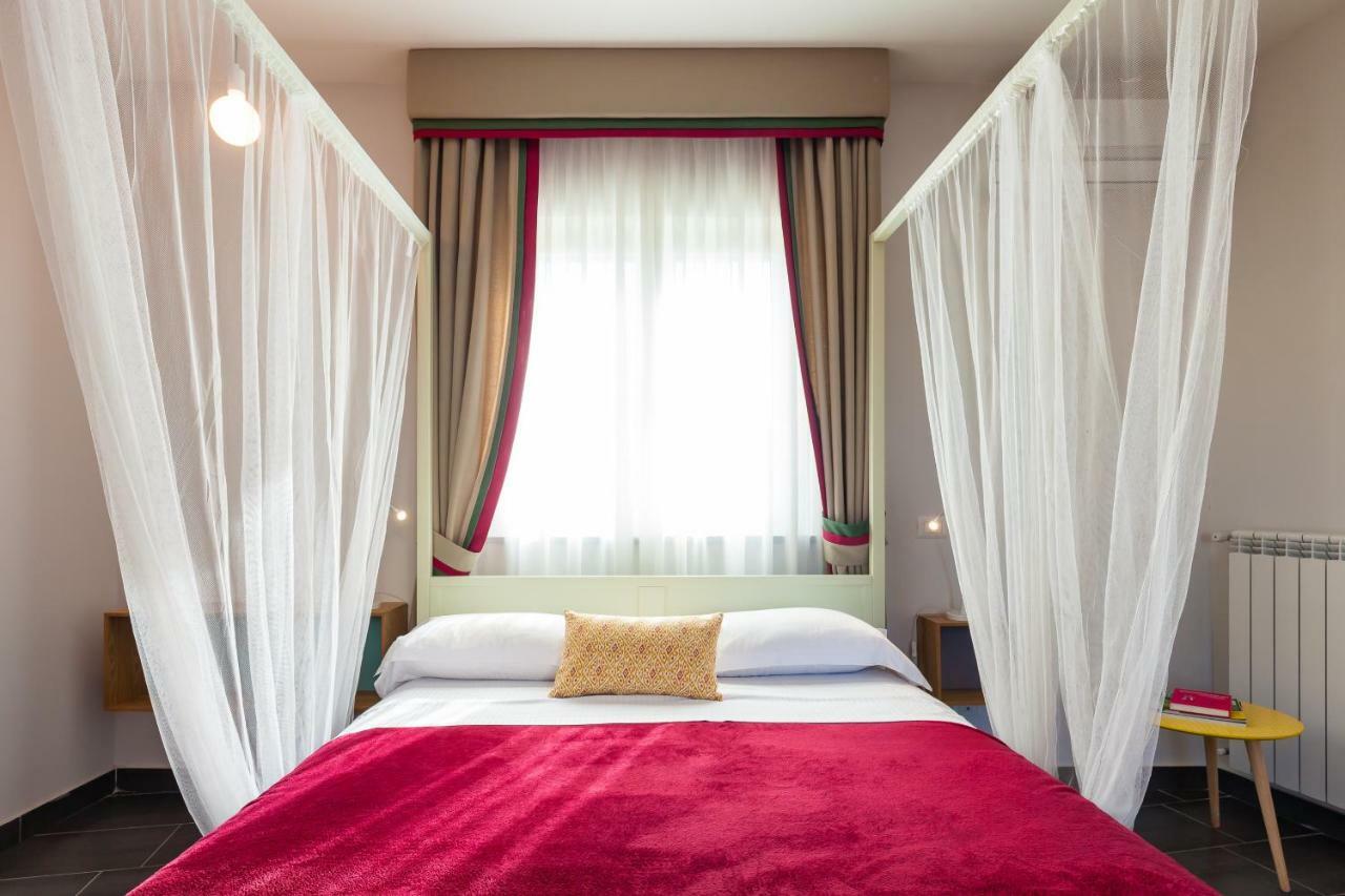 Melograno Undici Aparthotel Ерколано Екстериор снимка